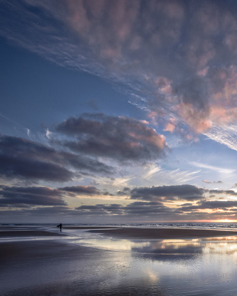 Solitary surfer